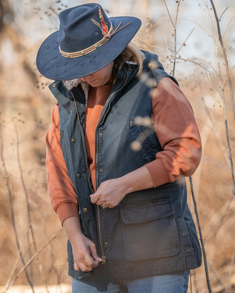 Outback Trading Company Women’s Woodbury Vest Vests